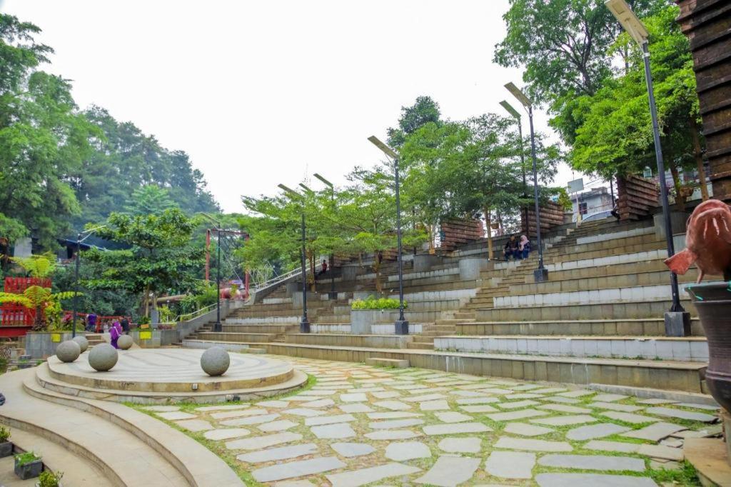 Verona Palace Hotel Bandung Exterior photo