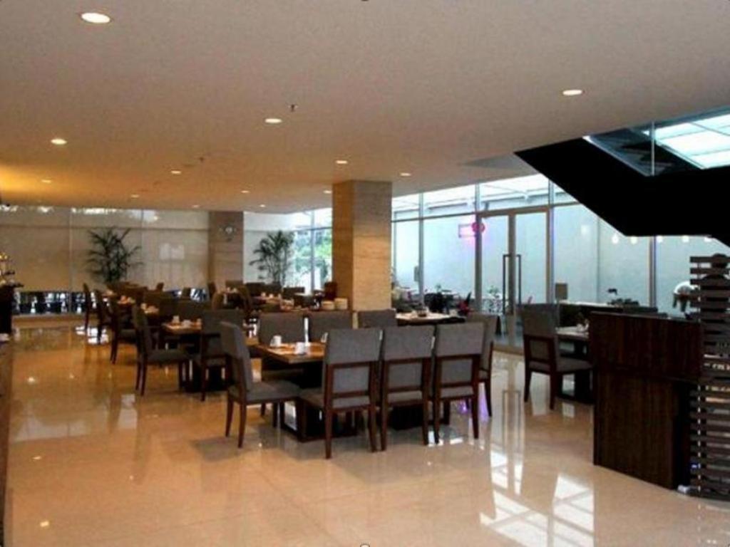 Verona Palace Hotel Bandung Exterior photo