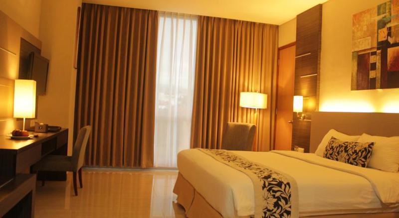 Verona Palace Hotel Bandung Exterior photo