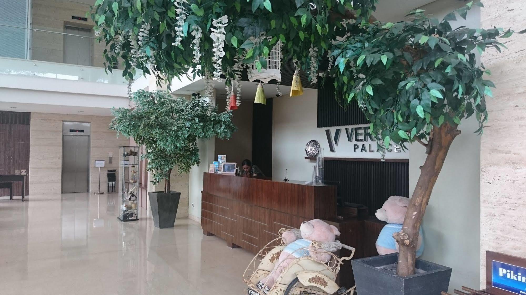 Verona Palace Hotel Bandung Exterior photo