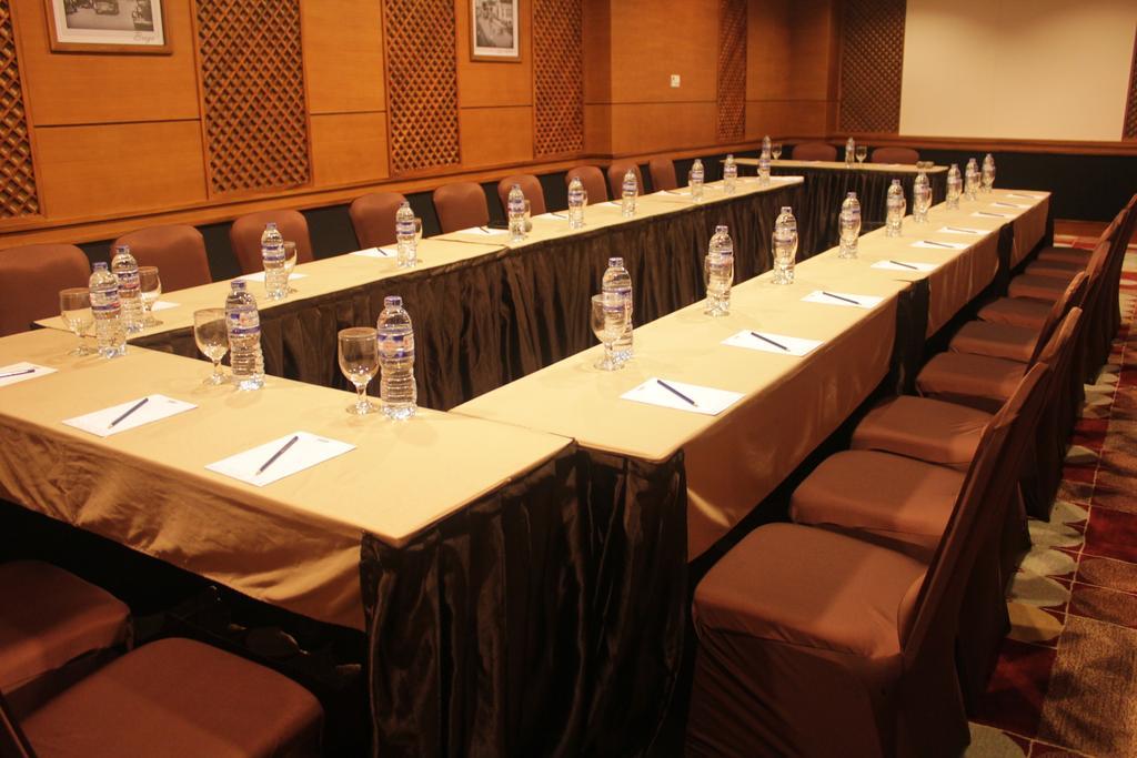 Verona Palace Hotel Bandung Exterior photo