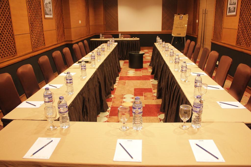 Verona Palace Hotel Bandung Exterior photo