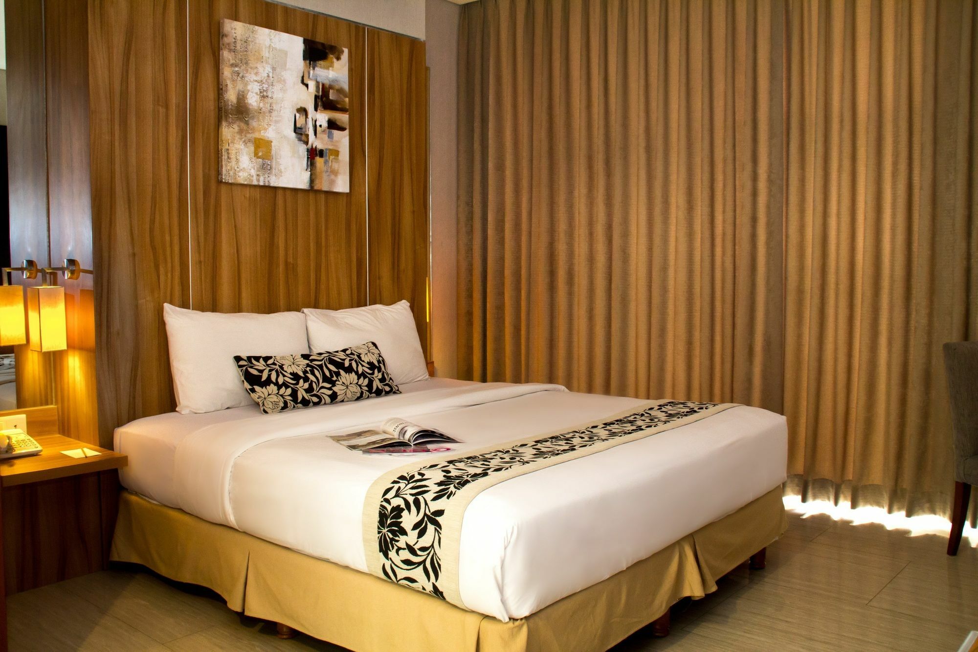 Verona Palace Hotel Bandung Exterior photo